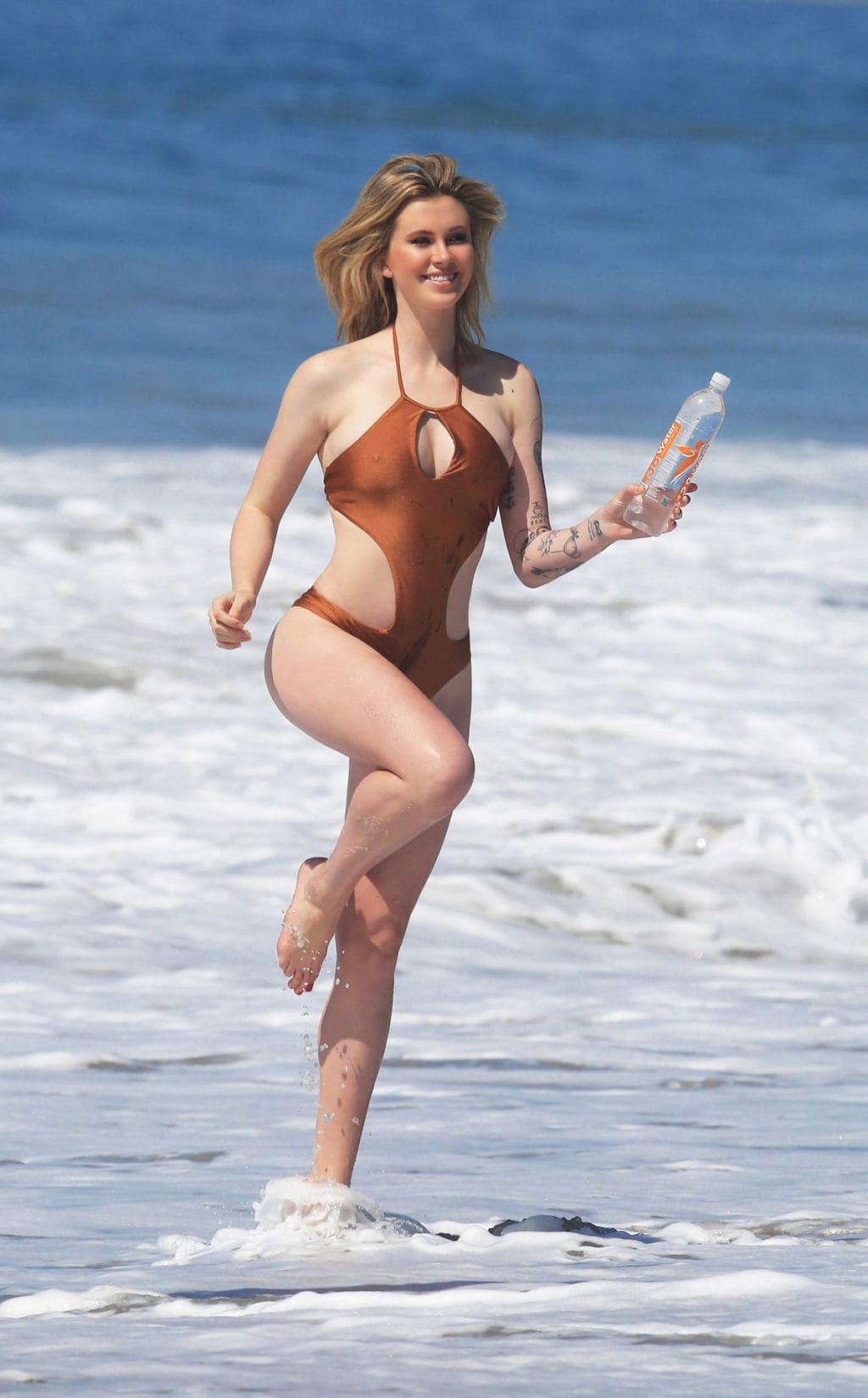 Ireland Baldwin 37