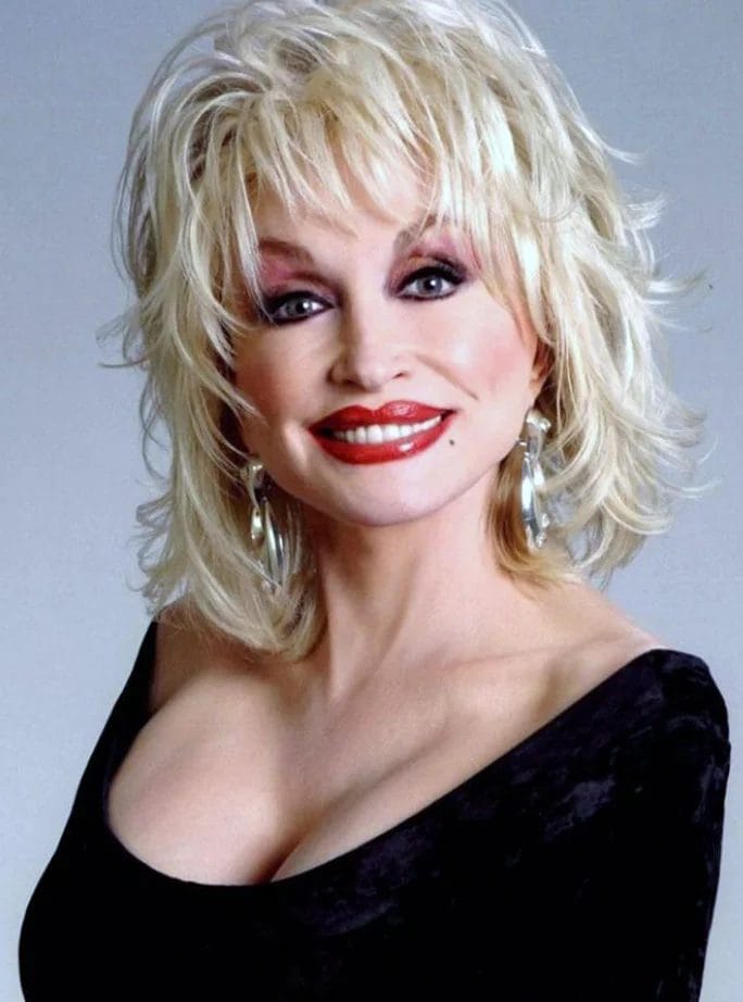 Dolly Parton Dress and Cleavage Boobs Picture 16.webp