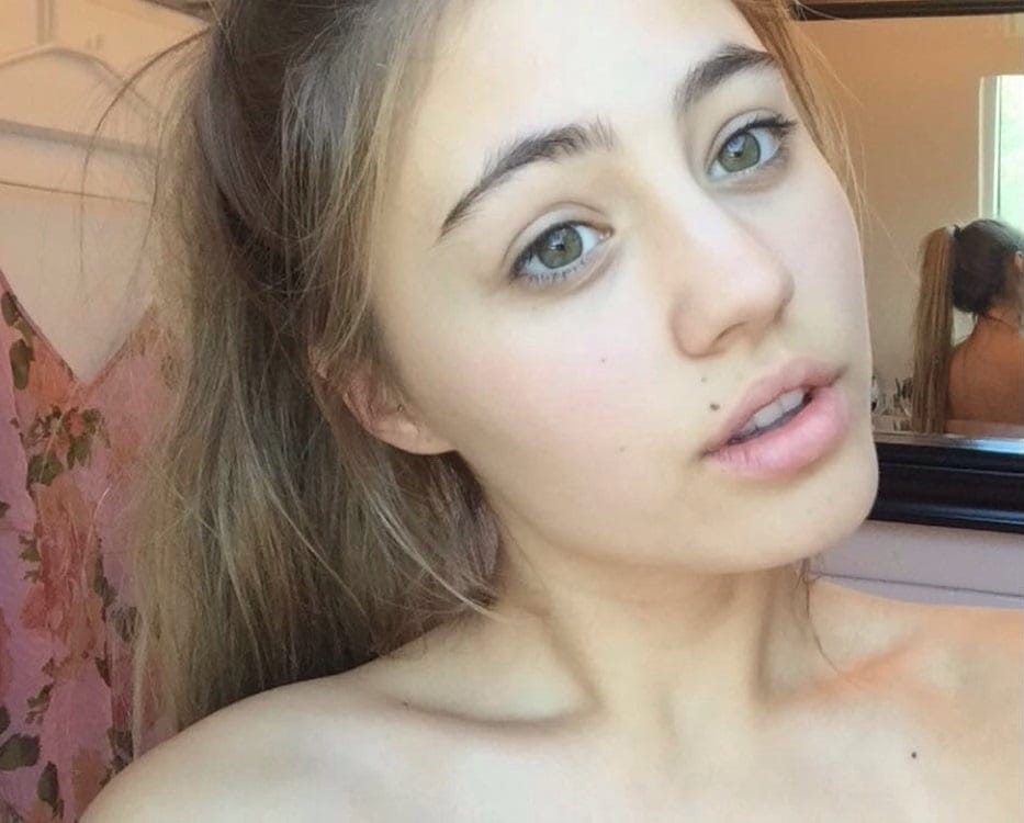 Lia Marie Johnson 25